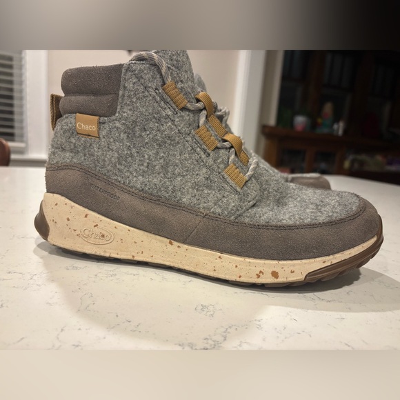 Chaco Borealis Ledge Waterproof Women’s Boot Grey Size 10